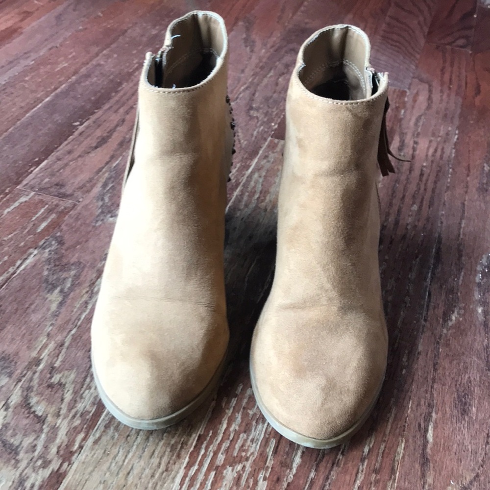 Express Booties - Picture 2 of 5